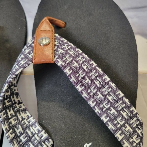 Tommy Hilfiger Women's Cazidine Flip Flop Sandals - Picture 3 of 6